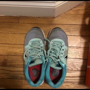 Nike green run swift women sneaker